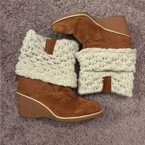 Y2K Dr. Scholl's Catrina sweater suede wedge boots